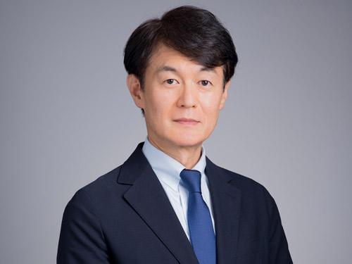 毛鎗晶宏氏