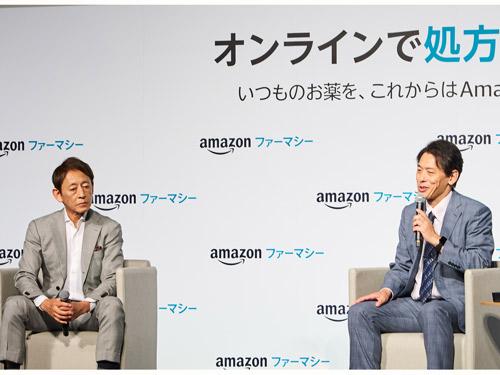 アマゾンジャパン　消費財事業本部・統括事業本部長バイスプレジデントの前田宏氏（写真左）と医療法人長久堂野村病院薬剤科科長の荒川隆之氏