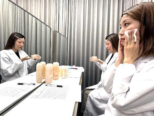 ナリス化粧品/化粧品の新たな使用感評価確立/「構造方程式モデリング」で分析(2026年4月23日号)